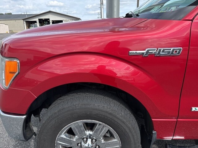 2012 Ford F-150 XLT photo 2