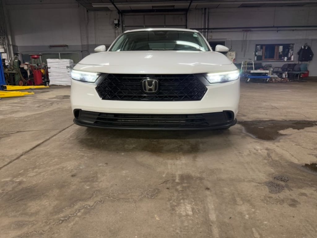 Used 2023 Honda Accord LX Sedan