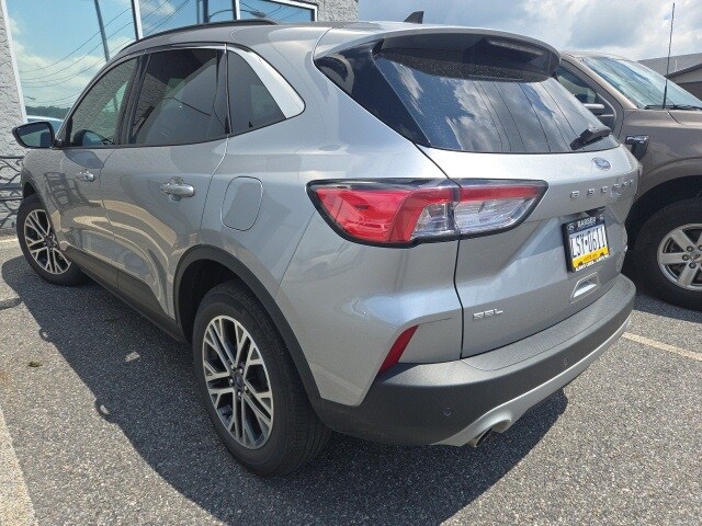 2021 Ford Escape SEL photo 2