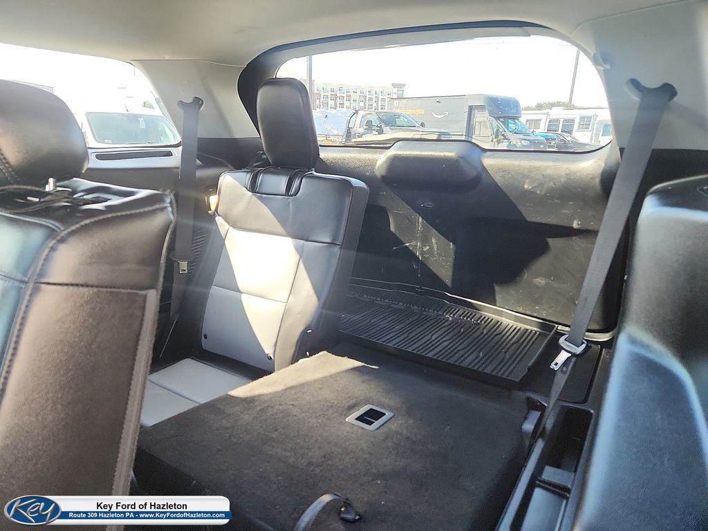 2023 Ford Explorer XLT - Photo 30