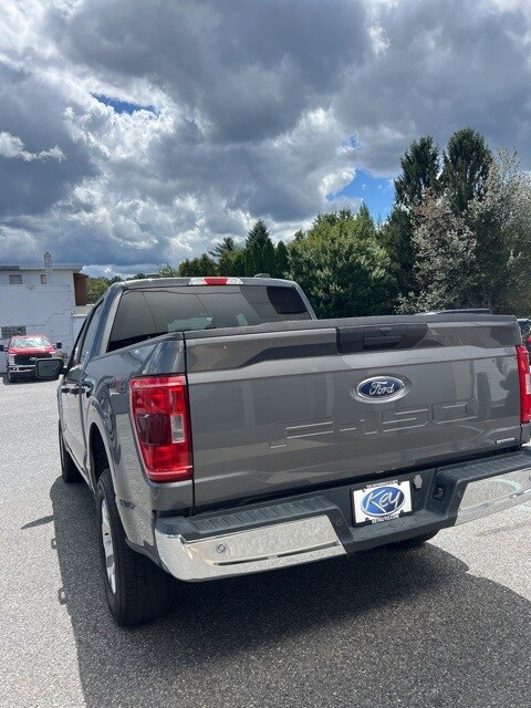2023 Ford F-150 XLT photo 3