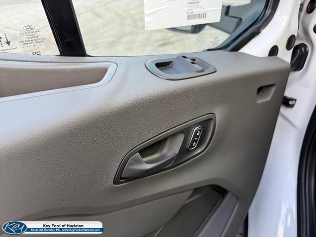 2025 Ford Transit Van Base - Photo 21