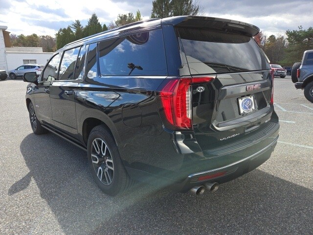 2023 Gmc Yukon XL AT4 photo 2