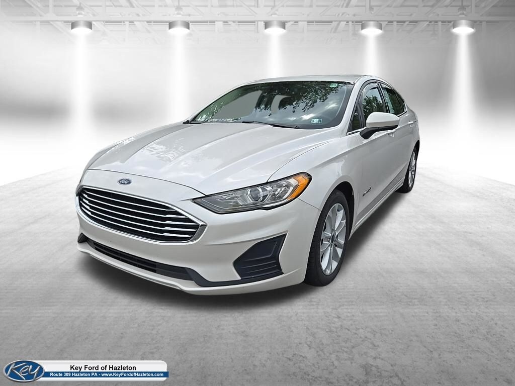Used 2019 Ford Fusion Hybrid SE Sedan