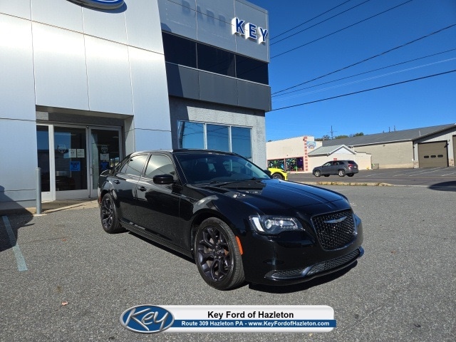 2019 Chrysler 300 Touring