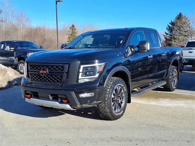 2021 Nissan Titan PRO-4X's photo