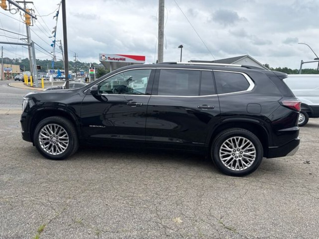 Used 2024 GMC Acadia Denali SUV