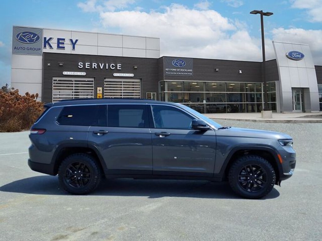 Used 2024 Jeep Grand Cherokee L Laredo SUV