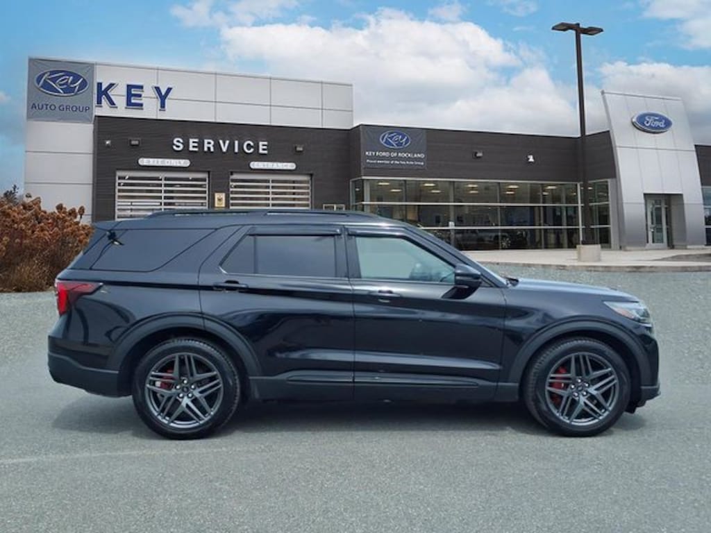 Used 2025 Ford Explorer ST SUV