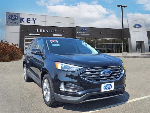 2022 Ford Edge Titanium photo 3