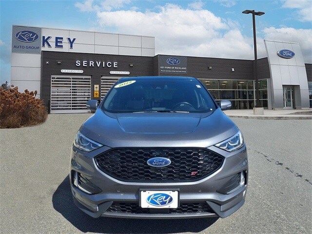 2022 Ford Edge ST photo 2