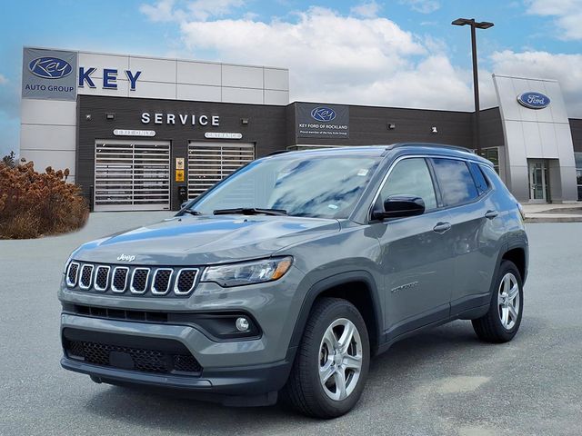 2024 Jeep Compass Latitude 4X4's photo
