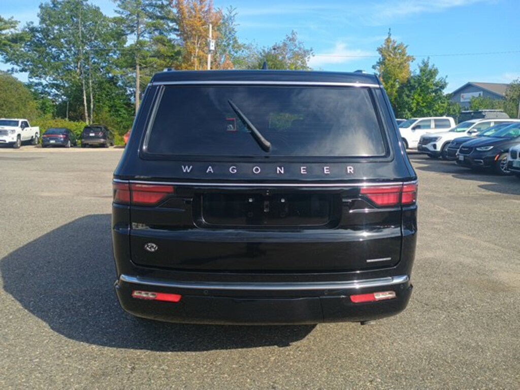 Used 2024 Jeep Wagoneer Series II SUV
