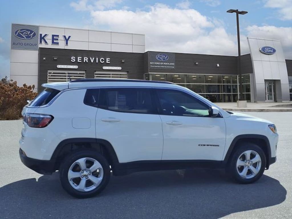 Used 2018 Jeep Compass Latitude SUV