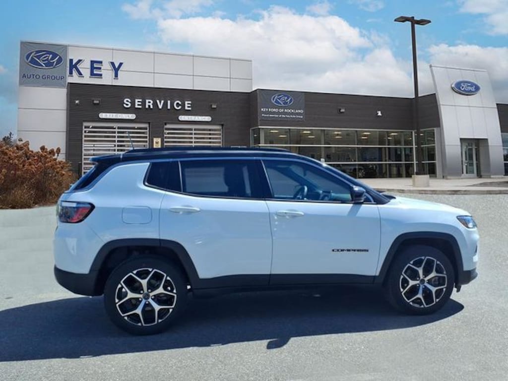 Used 2025 Jeep Compass Limited SUV