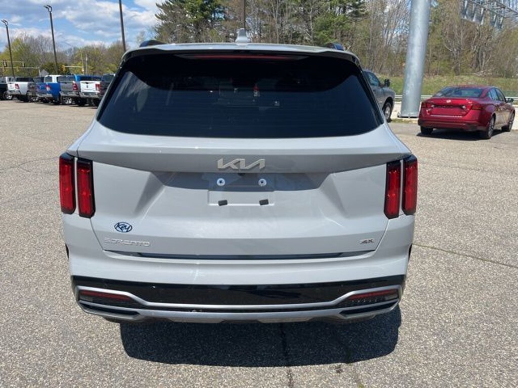Used 2023 Kia Sorento SX SUV