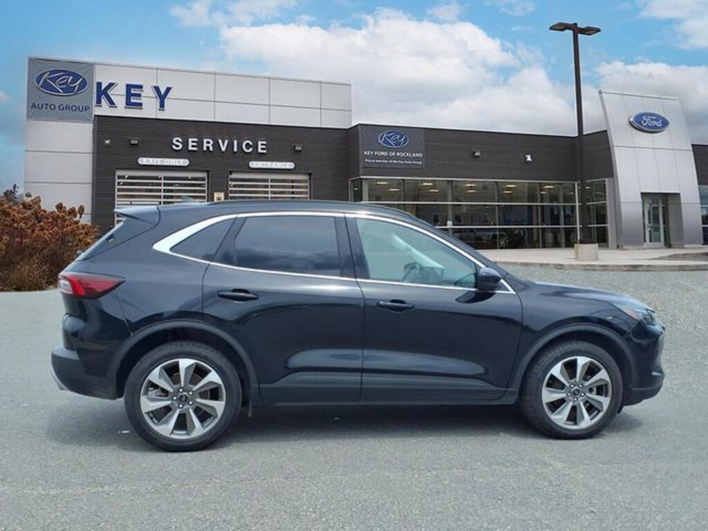 Used 2024 Ford Escape Platinum SUV