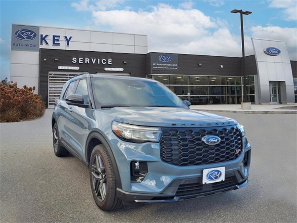 Used 2025 Ford Explorer ST SUV