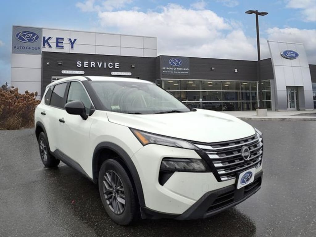 Used 2024 Nissan Rogue S SUV