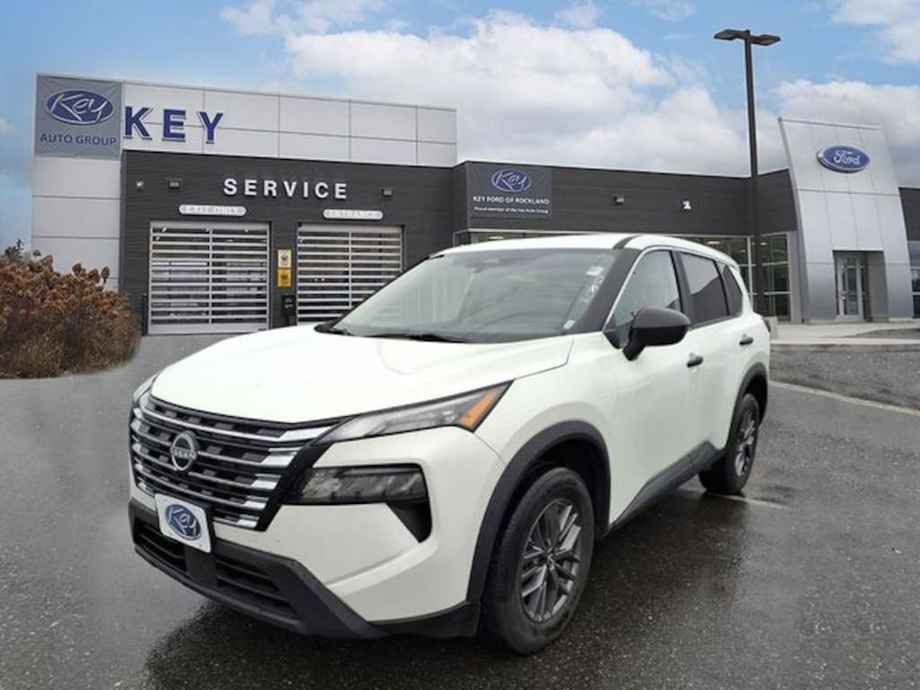 Used 2024 Nissan Rogue S SUV