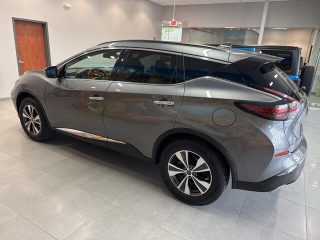 2023 Nissan Murano SV photo 3