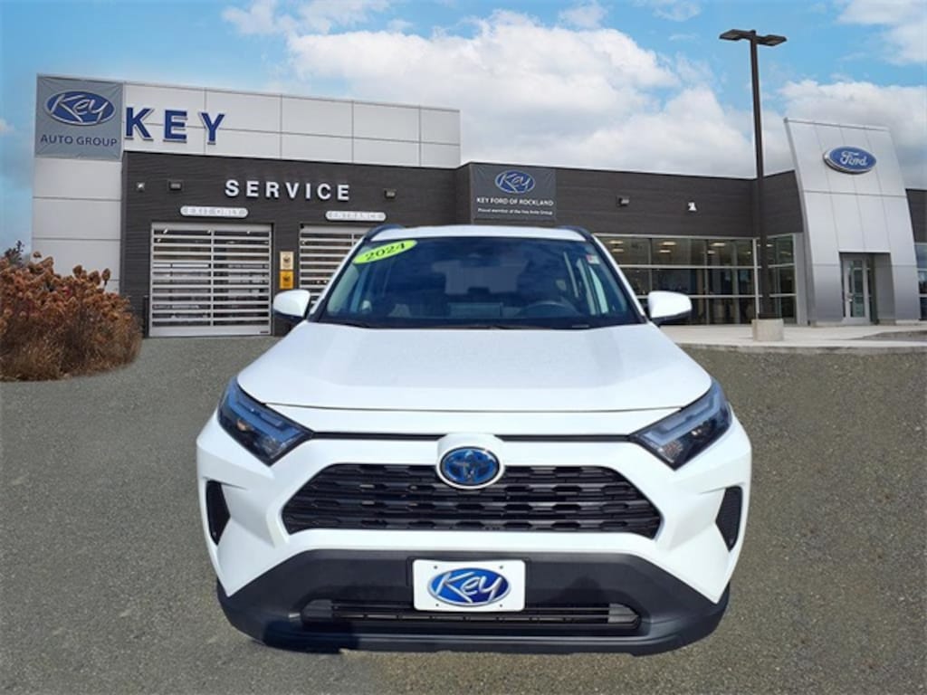 Used 2024 Toyota RAV4 Hybrid XLE SUV