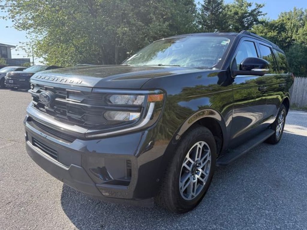 Used 2025 Ford Expedition Active SUV