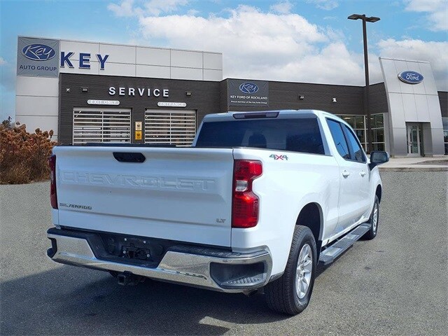 2024 Chevrolet Silverado 1500 LT photo 4