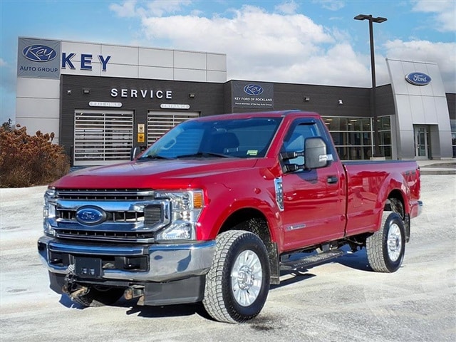 2022 Ford F-350 Super Duty XLT's photo