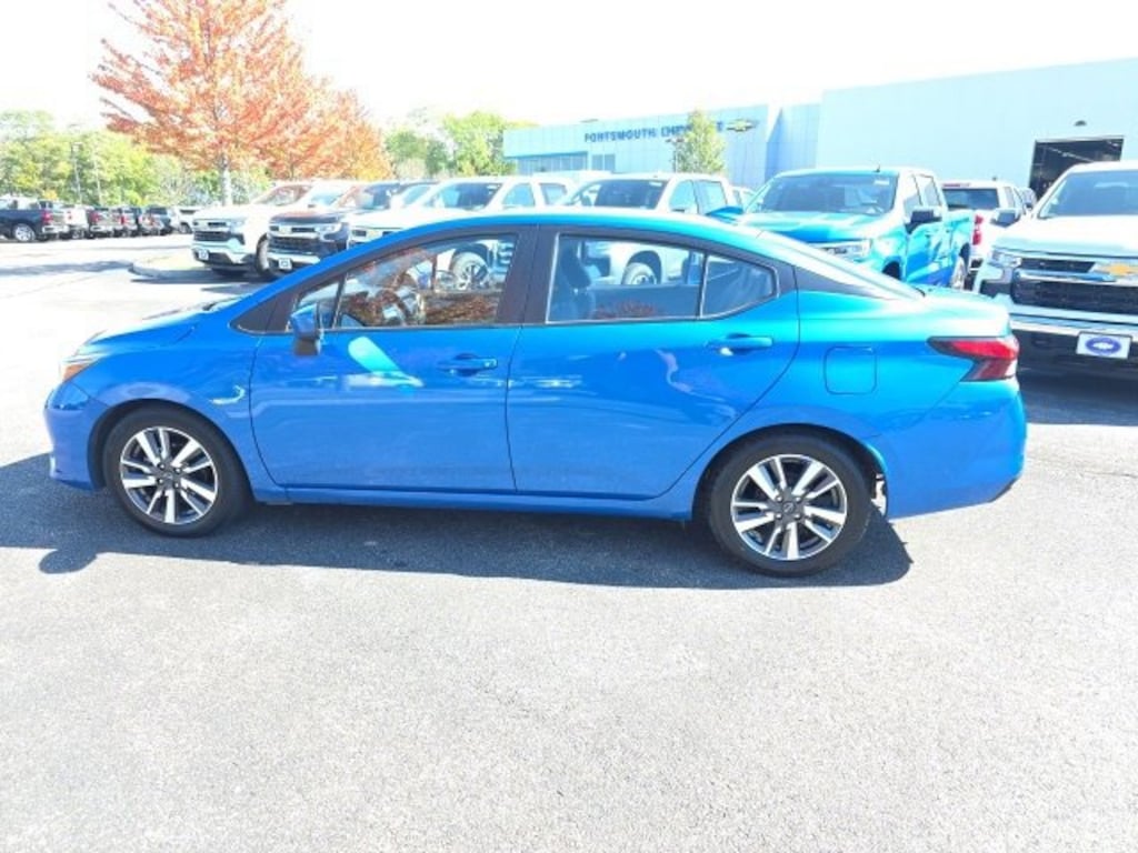 Used 2023 Nissan Versa SV
