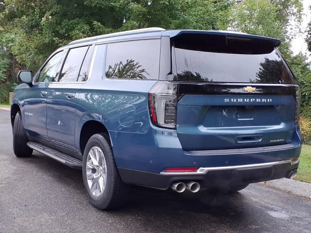 2026 Chevrolet Suburban Premier - Photo 4
