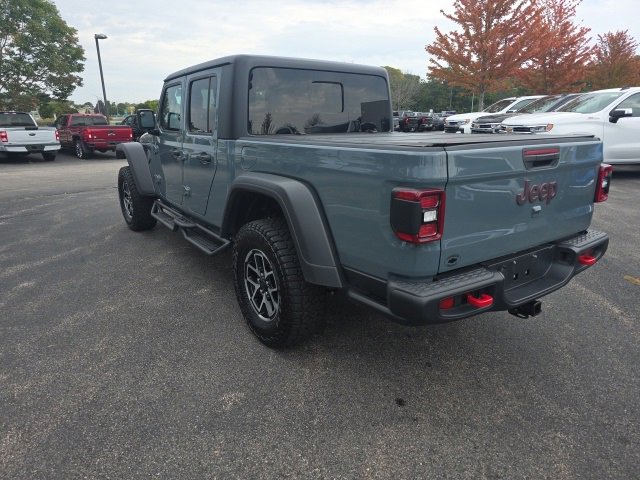 2024 Jeep Gladiator Rubicon photo 3