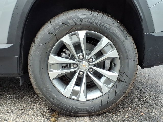 2027 Chevrolet Equinox LT - Photo 6