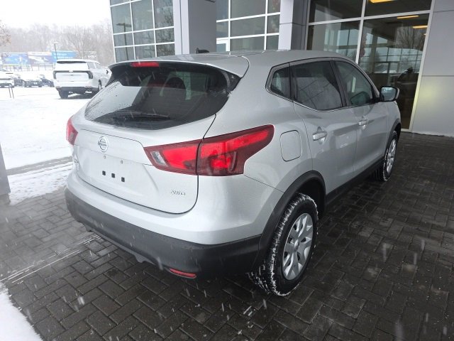 2019 Nissan Rogue Sport S photo 4