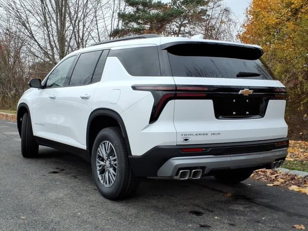 New 2026 Chevrolet Traverse LT SUV