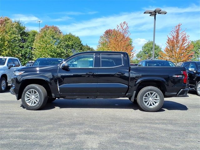 2026 Chevrolet Colorado LT photo 3