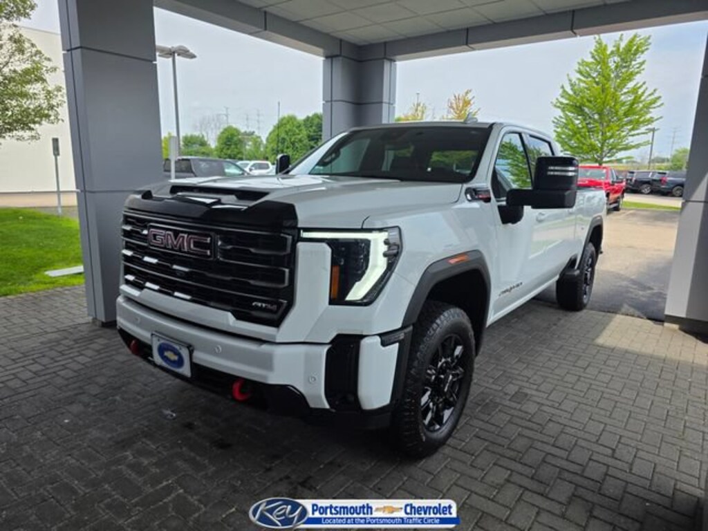 Used 2025 GMC Sierra 2500 HD AT4 Truck