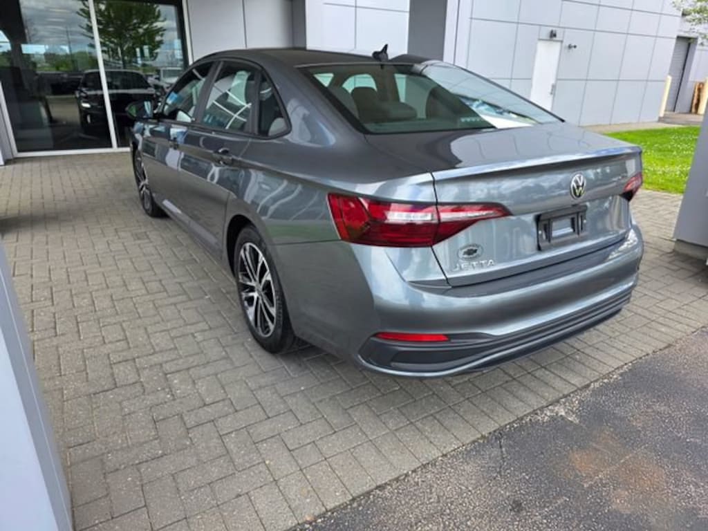 Used 2024 Volkswagen Jetta 1.5T Sport Sedan