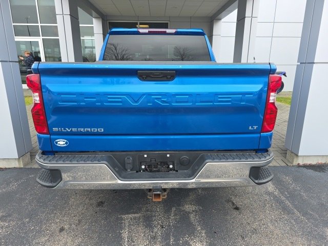 2023 Chevrolet Silverado 1500 LT photo 2