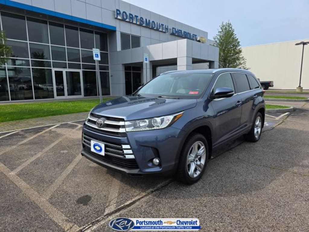 Used 2017 Toyota Highlander Limited SUV
