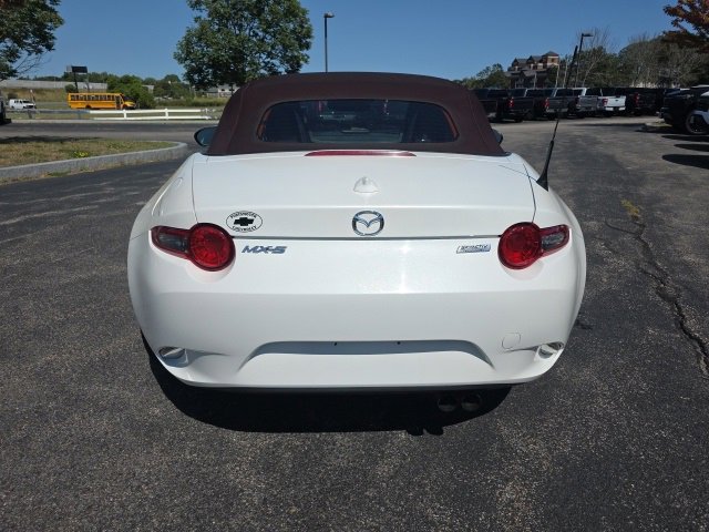 2018 Mazda MX-5 Miata Miata Grand Touring photo 4