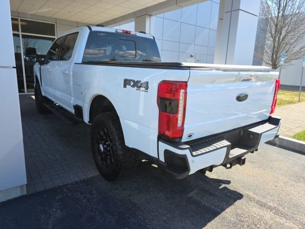 Used 2024 Ford F-250 Lariat Truck