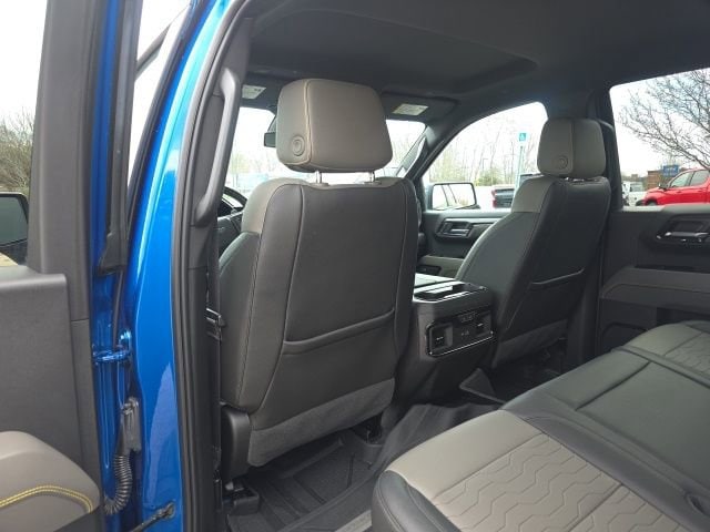 2022 Chevrolet Silverado 1500 ZR2 - Photo 19