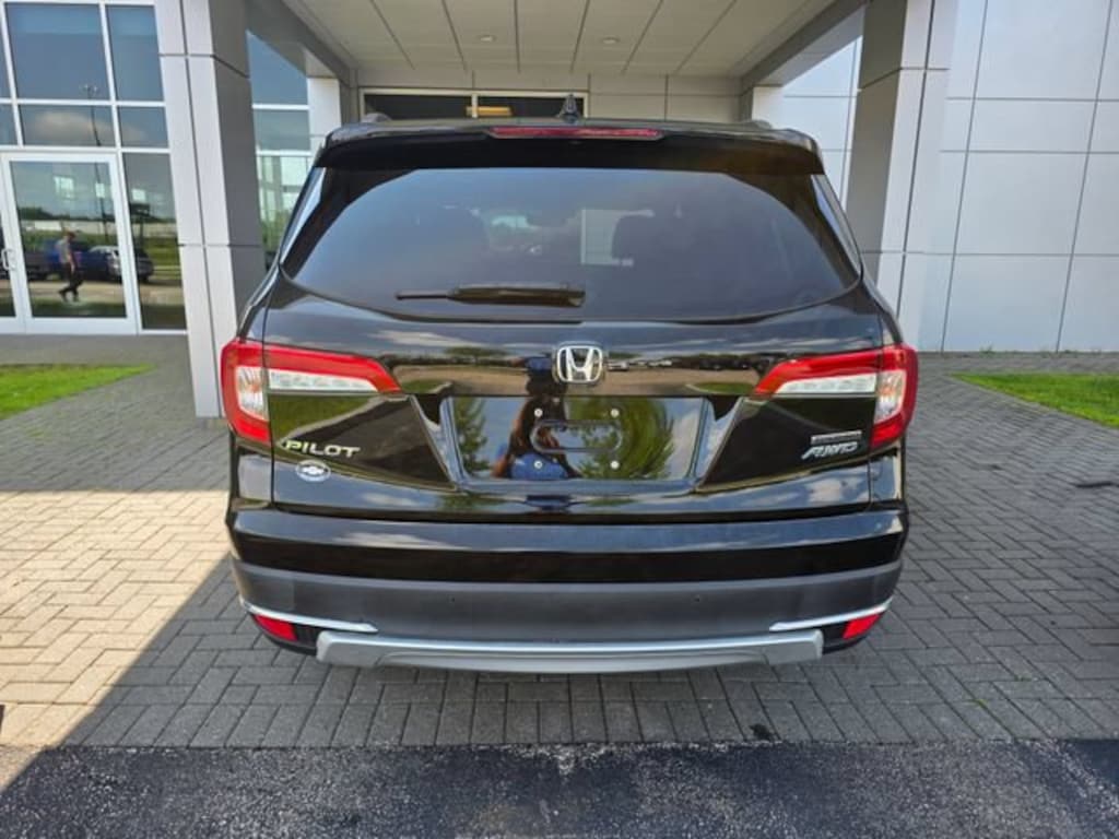 Used 2021 Honda Pilot AWD Touring 7 Passenger SUV