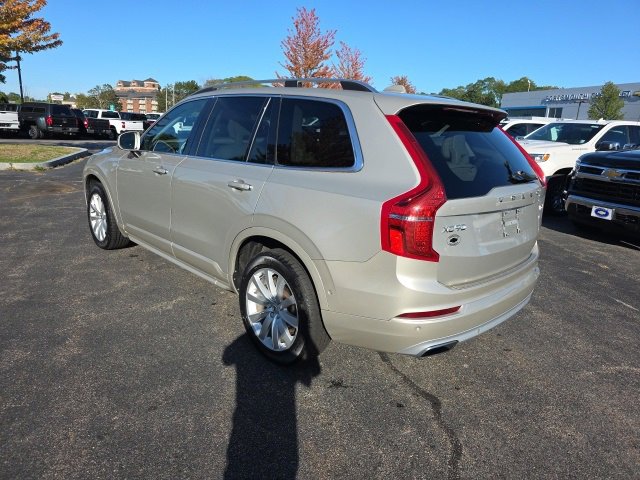 2016 Volvo XC90 T6 Momentum photo 3