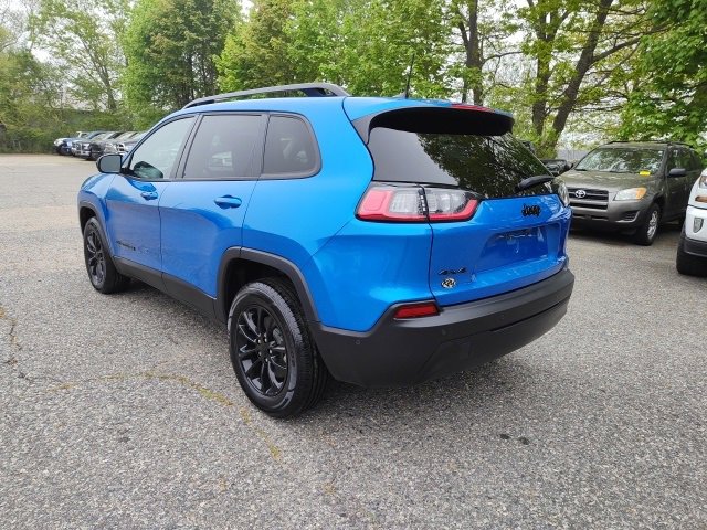 2023 Jeep Cherokee Altitude Lux photo 3