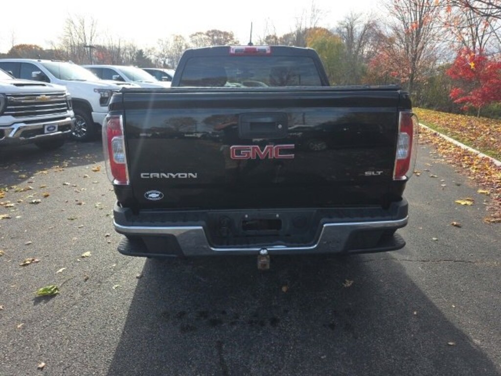 Used 2015 GMC Canyon 4WD SLT Truck