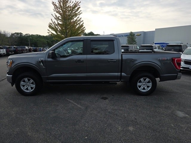 2021 Ford F-150 XLT photo 2
