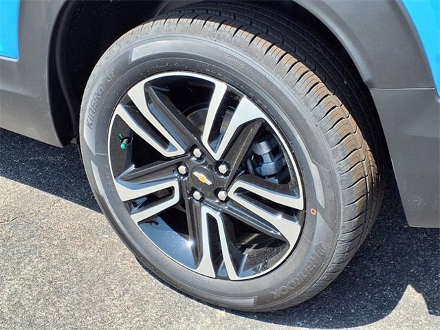 2025 Chevrolet Trailblazer LT photo 4