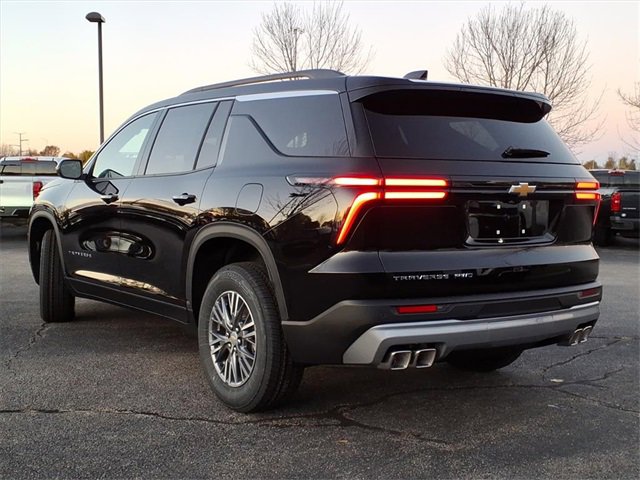 2026 Chevrolet Traverse photo 4